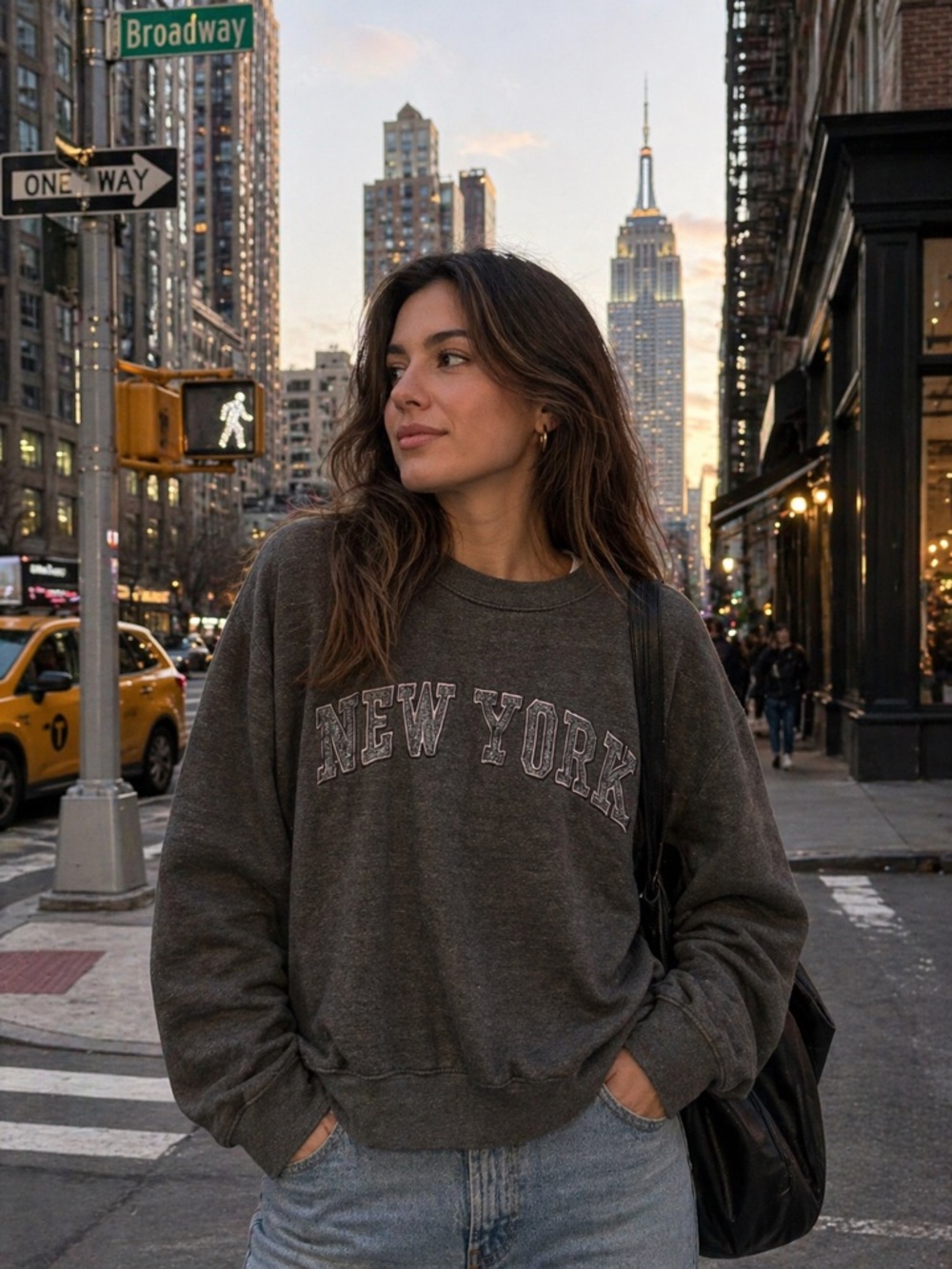 New York Graphic Crewneck Sweatshirt - Charcoal